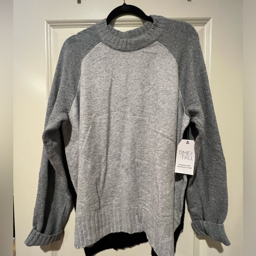 Time and Tru Women’s Super Soft Pullover Sweater